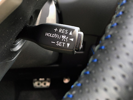 Lexus NX 300h 2021 : essai routier Image