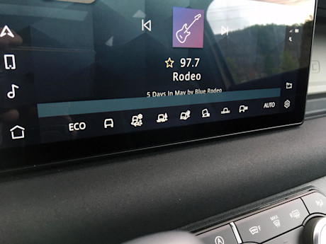 Land Rover Defender 90 P400 X-Dynamic 2021 : essai routier Image