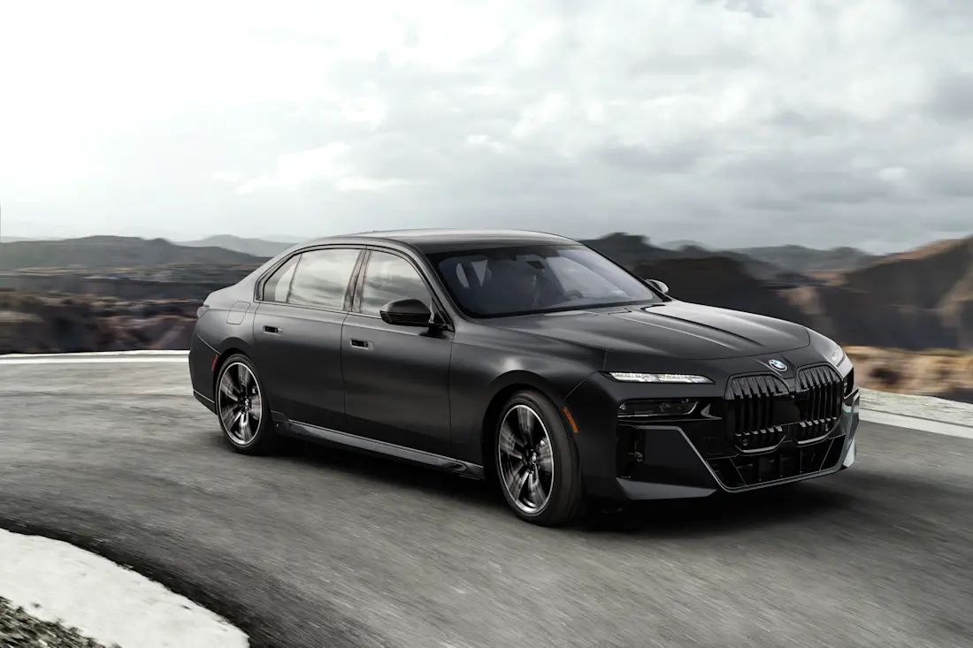 Editorial p90458253 the new bmw 760i xdrive european model shown