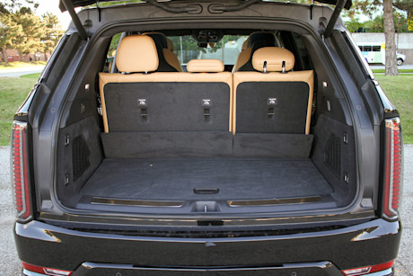 2025 Cadillac Escalade IQ Review Body Image