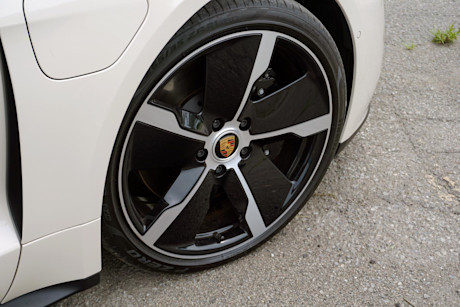 Editorial 2023 porsche taycan gts 230927 08 di