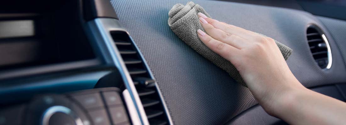 Autoinnenreinigung - Nikotin entfernen