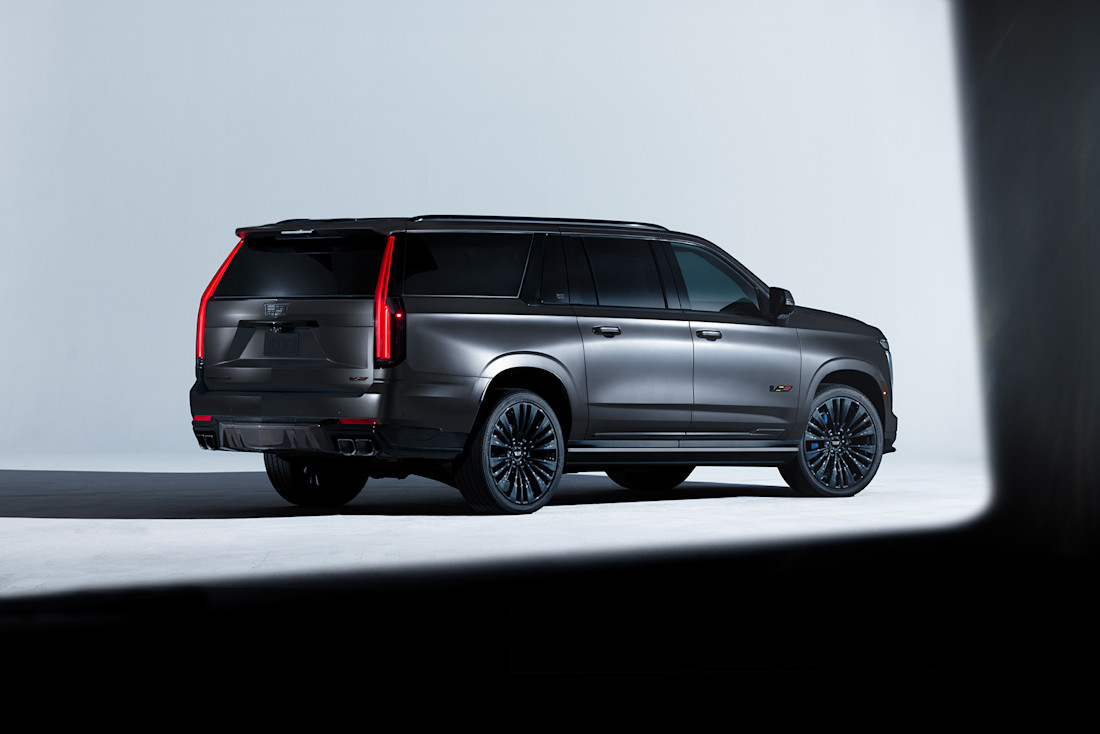 2027 Cadillac Escalade - NF - Cadillac - 261021 - 4.jpg