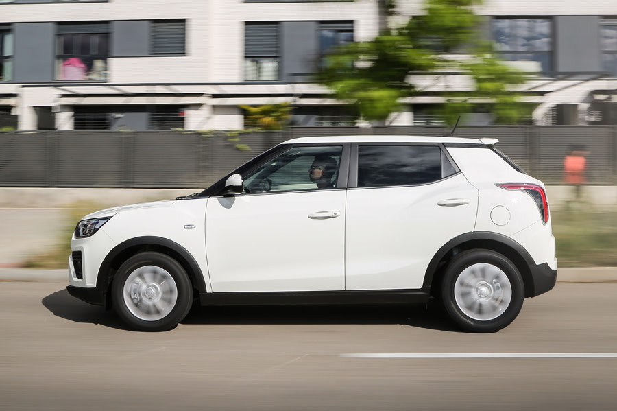 Nuevo Tivoli 1.2 Turbo - placa española (19).JPG