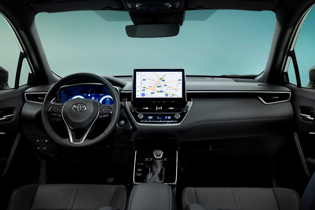 toyota-corolla-cross-2025 (8).jpg