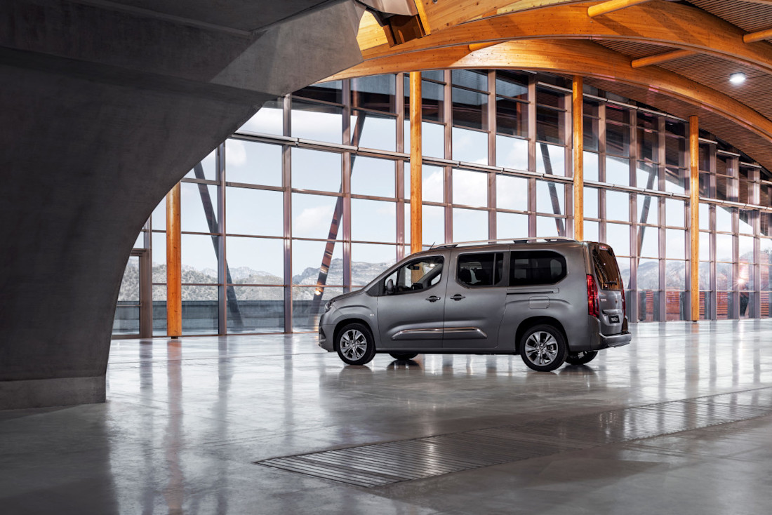 toyota_proace_city_verso_long_5