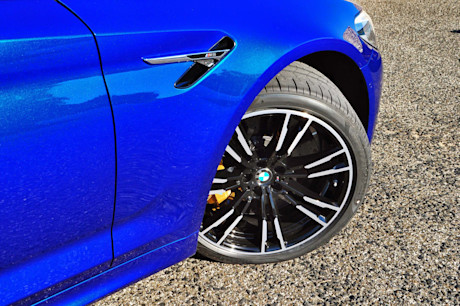 Editorial 2018 bmw m5 13 mb
