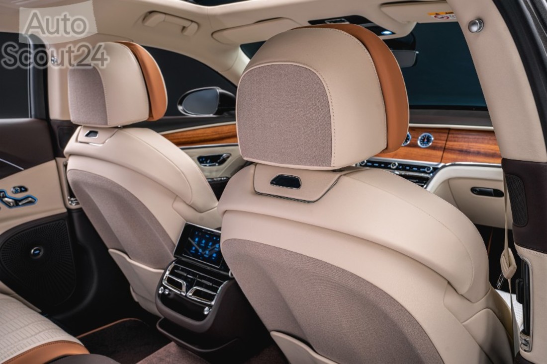 Flying Spur Odyssean Edition - 5 (2).jpg