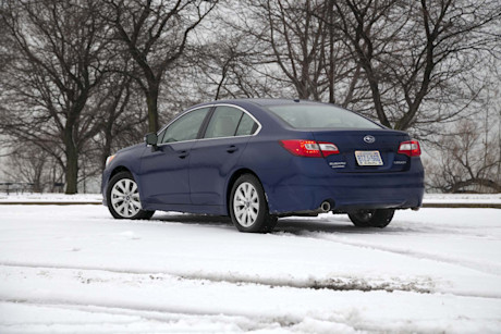 Editorial 2017 subaru legacy 25i touring 04 jw