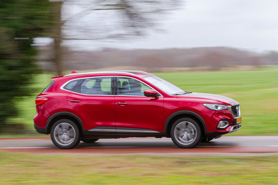 Review MG EHS Plug-in Hybrid: veel goedkoper dan concurrentie