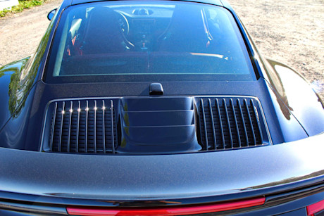 Editorial 2017 porsche 911 turbo s pb 09