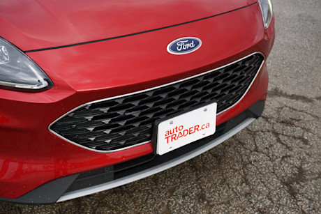 Editorial 2020 ford escape titanium 06 di