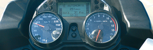 Prueba: Kawasaki GTR 1400 – Racing y rutera