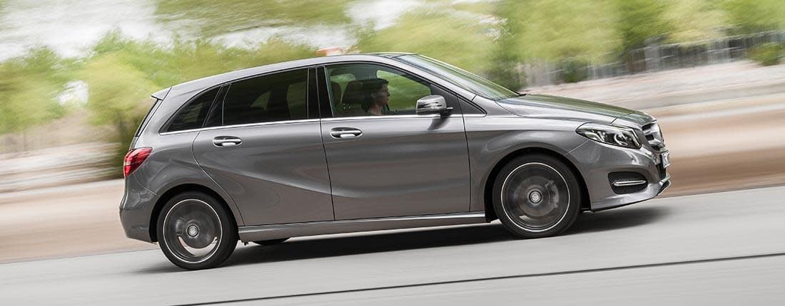 mercedes-benz-b-klasse-sports-tourer-l-03