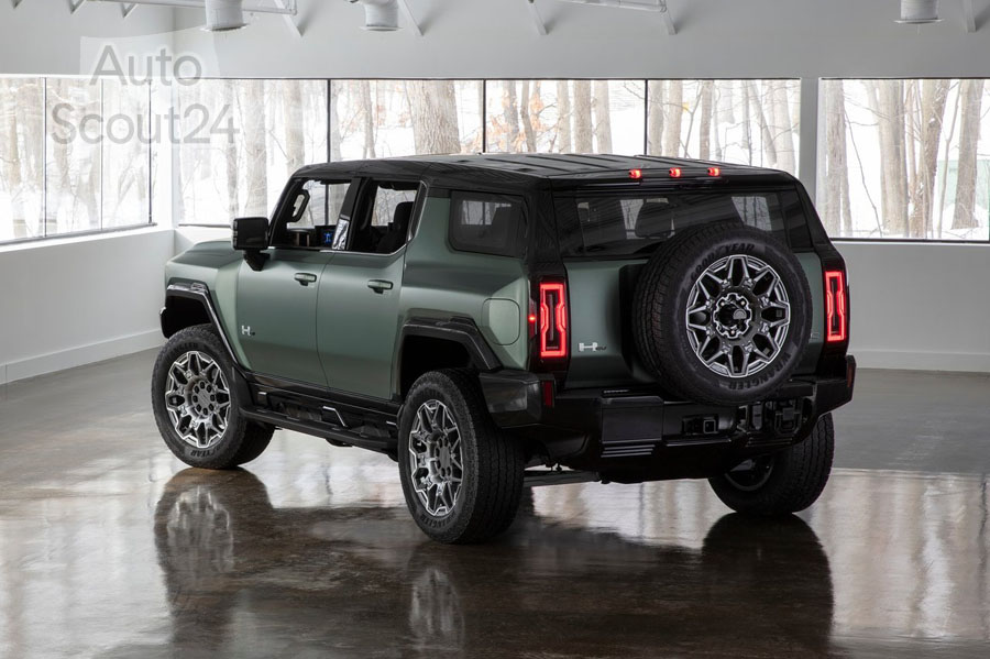 GMC-Hummer_EV_SUV-2024-1280-0f.jpg