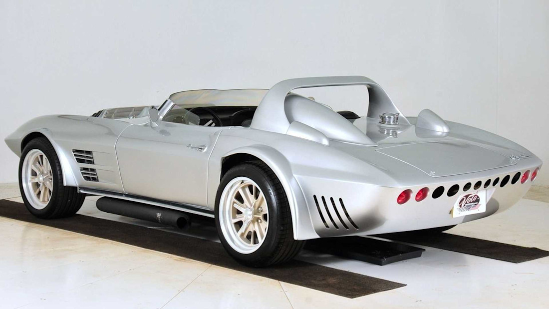 Chevrolet-Corvette-Fast-Five-2.jpg