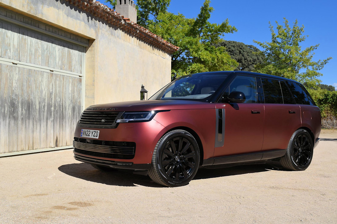 Editorial 2023 range rover hybrid 02 sha