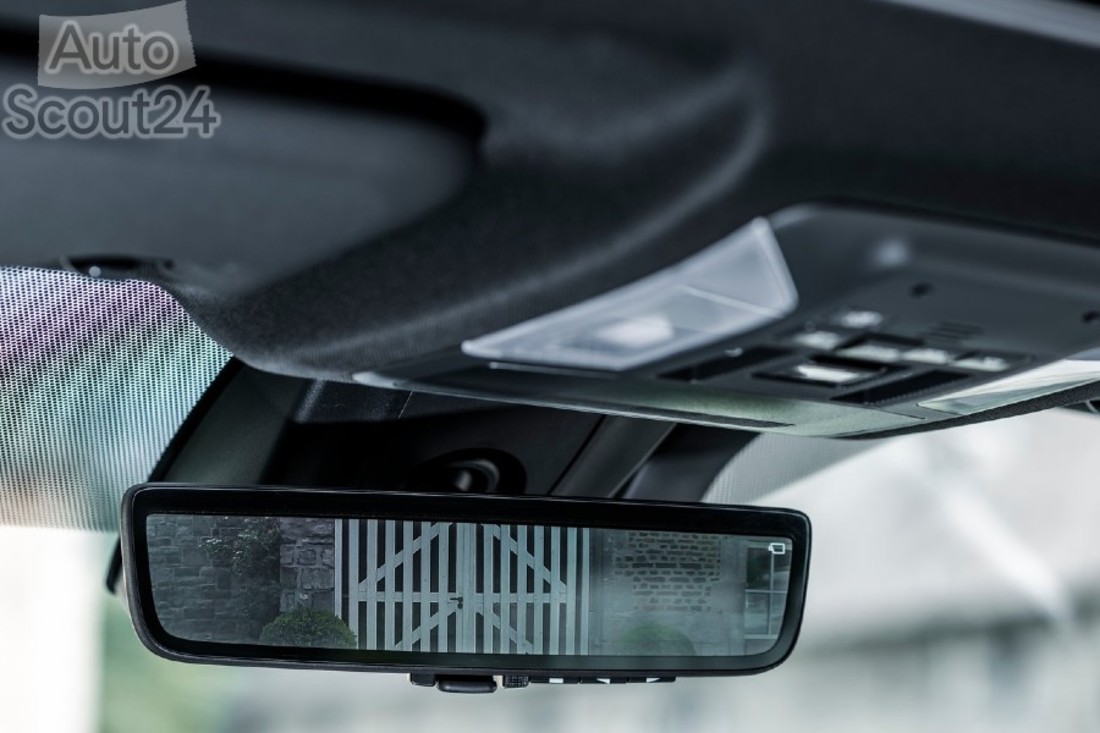 Toyota-RAV4_Plug-in_Hybrid-2021-1280-53 (1).jpg