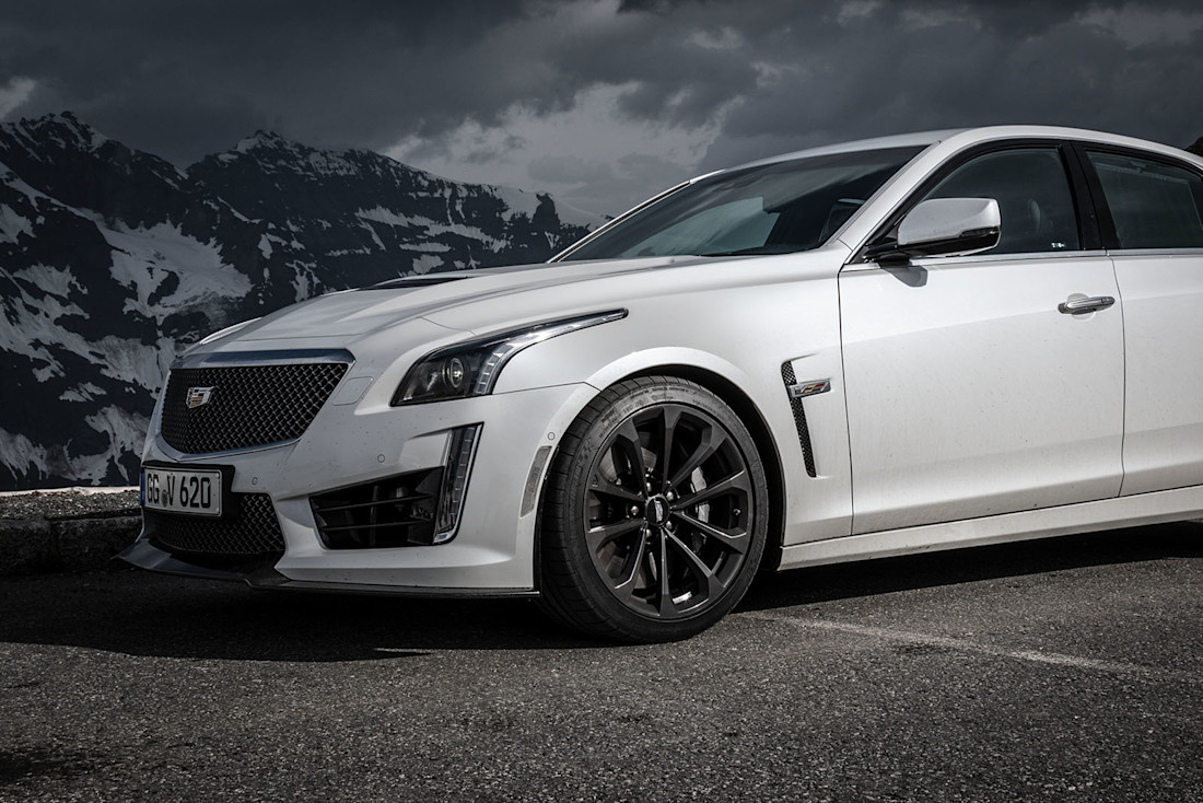 Cadillac-CTSV-3.jpg