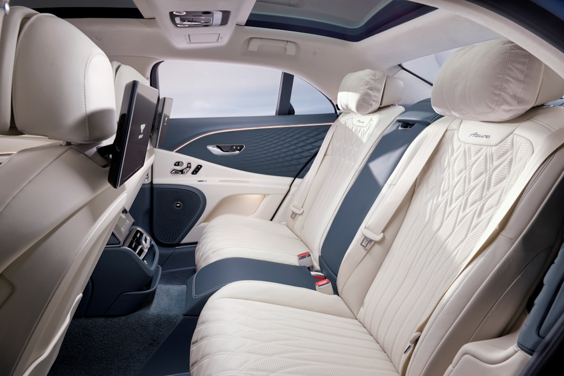 bentley-phev-2025 (6).jpg