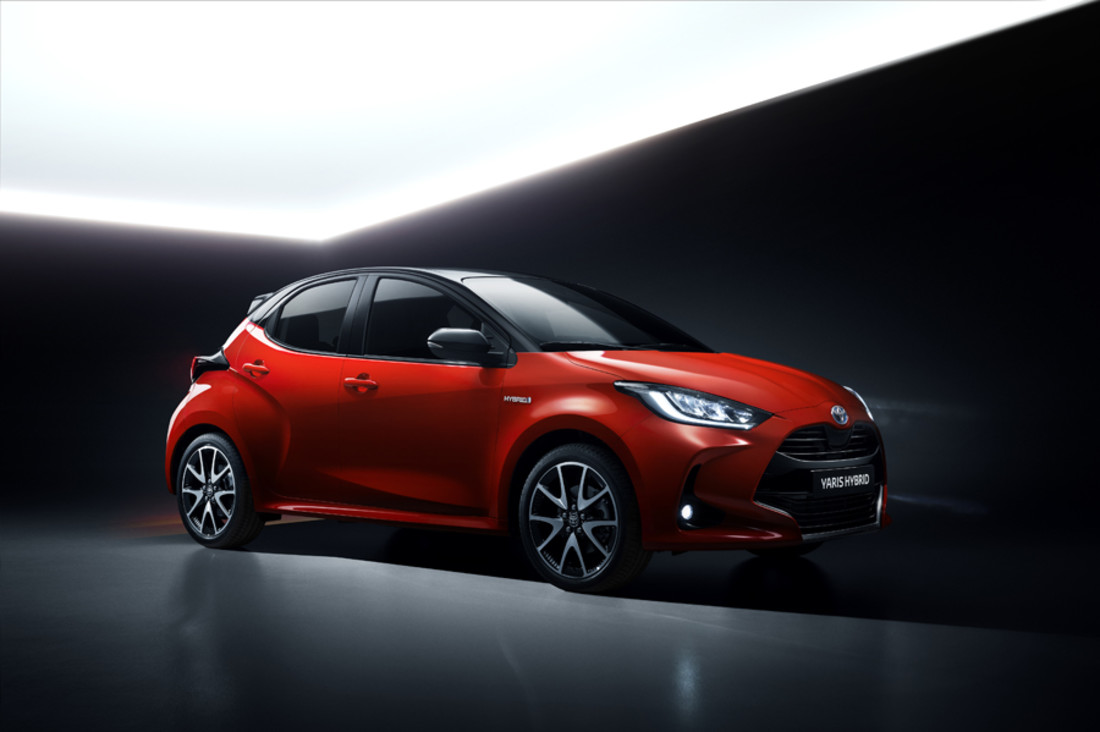 toyota-yaris (6).jpg