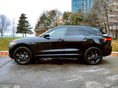Editorial 2018 jaguar f pace 20d r sport 06 jb