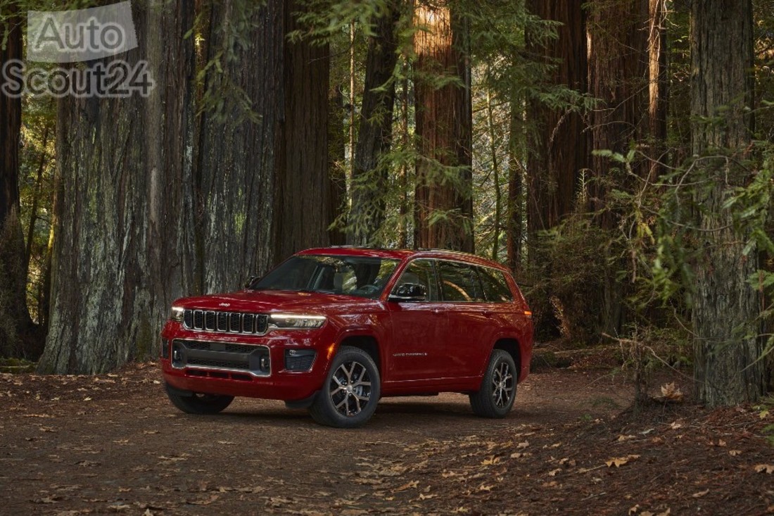 JeepGrandCherokeeLOverland (2).jpg