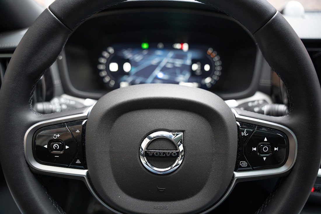 2026 Volvo V60 Cross Country - TD - JW - 260209 - 16.jpg