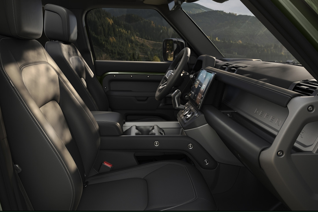 land-rover-defender-2026 (3).jpg
