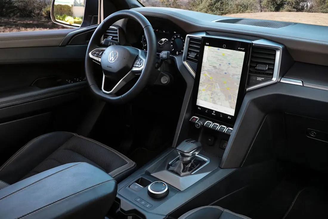 VW-Amarok-II-Cockpit VW-Amarok-II-Cockpit