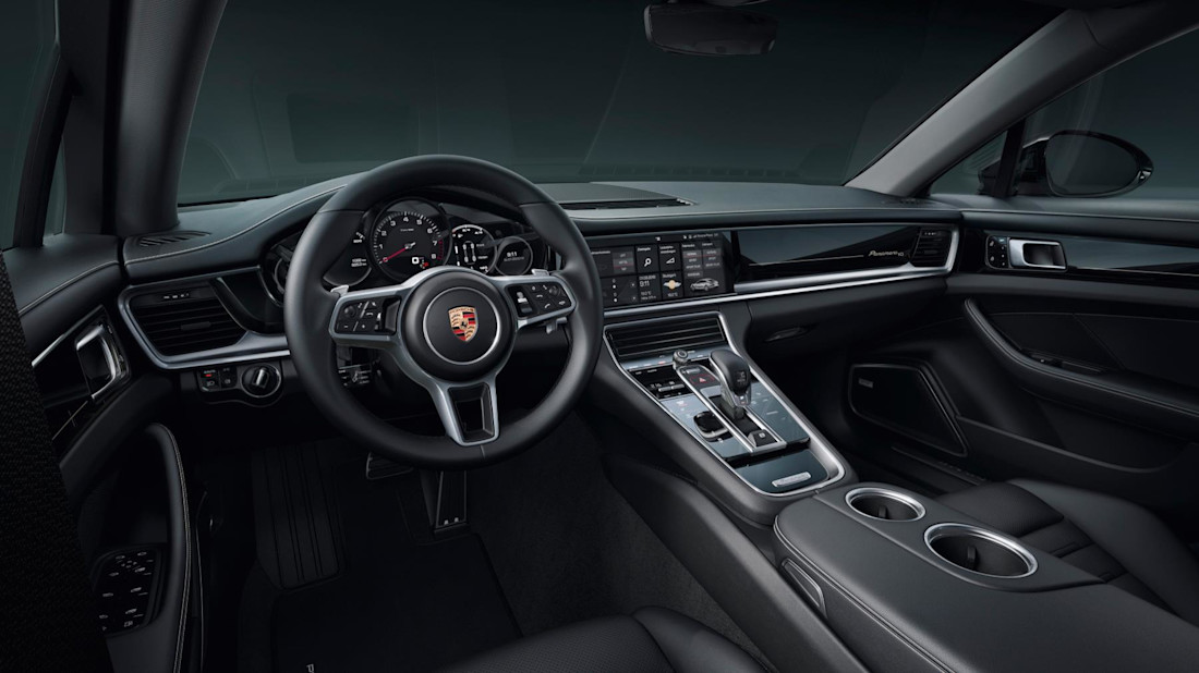 high_panamera_10_years_edition_2019_porsche_ag (1).jpg