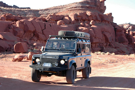 Editorial 2000 land rover defender 110 scott pelly 03