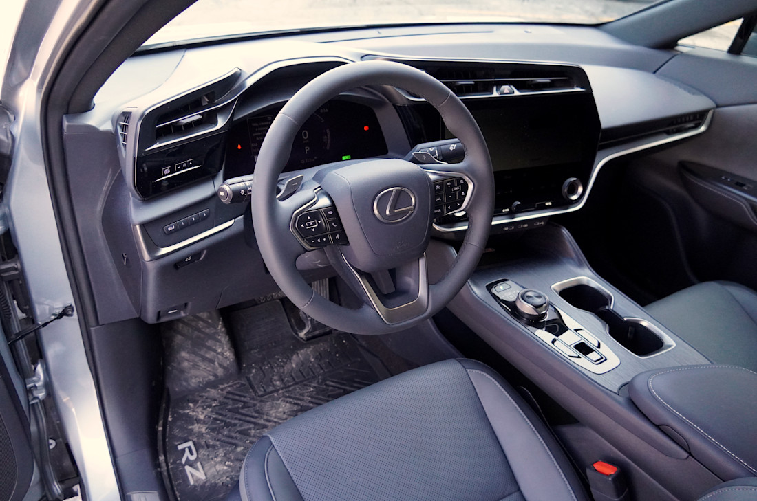 2026-Lexus-RZ350e (25).jpg
