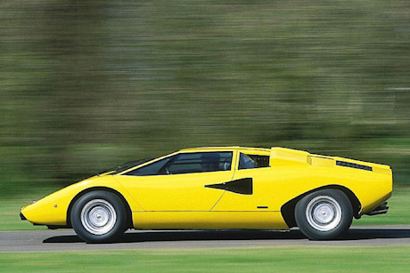 Editorial 06a lamborghini countach
