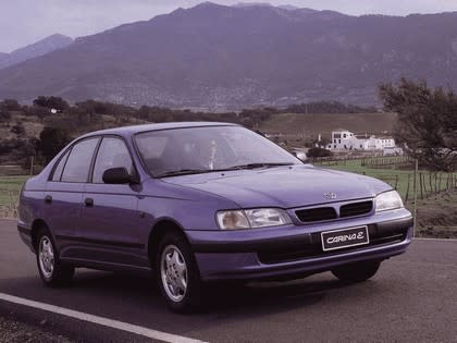 toyota-carina-e-1996-338537