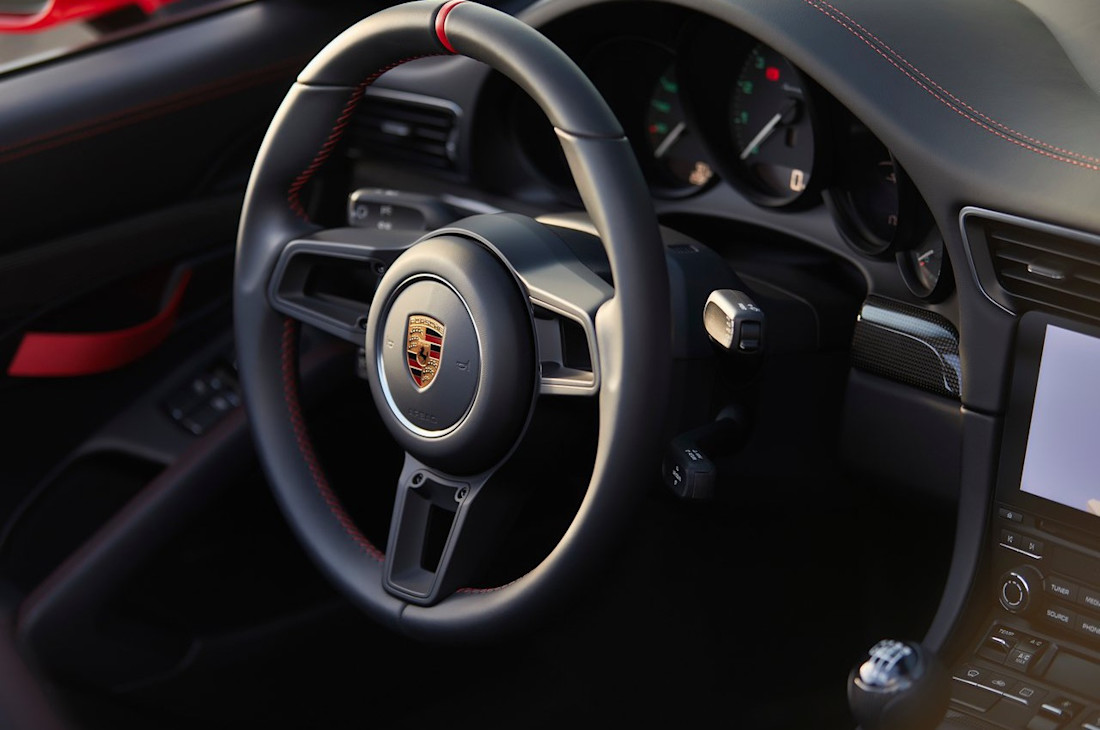 porsche-911-speedster-interior