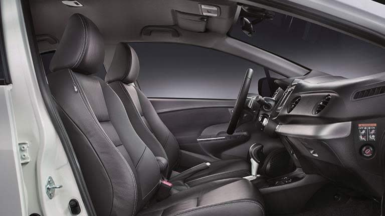 interiorul Honda Insight