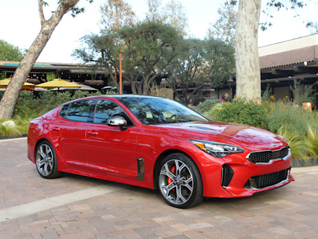 Editorial 2018 kia stinger jb 30