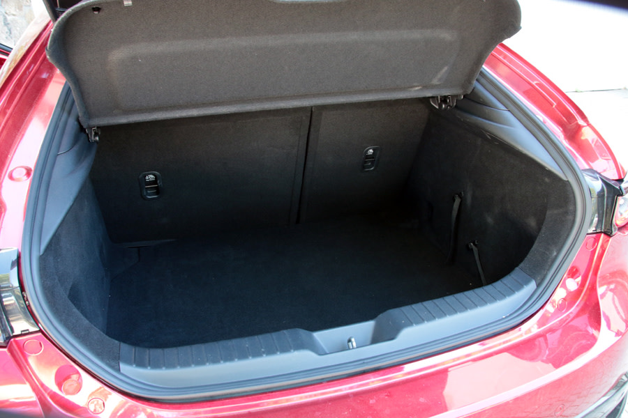 Mazda3 (26).JPG