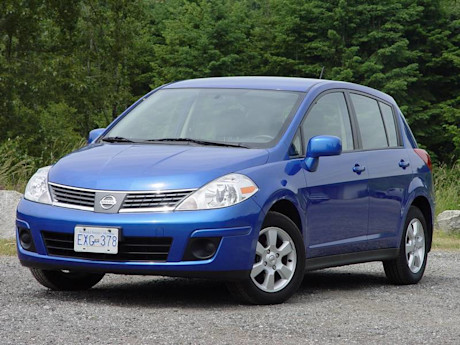 Editorial 2008 nissan versa gw 002 7871
