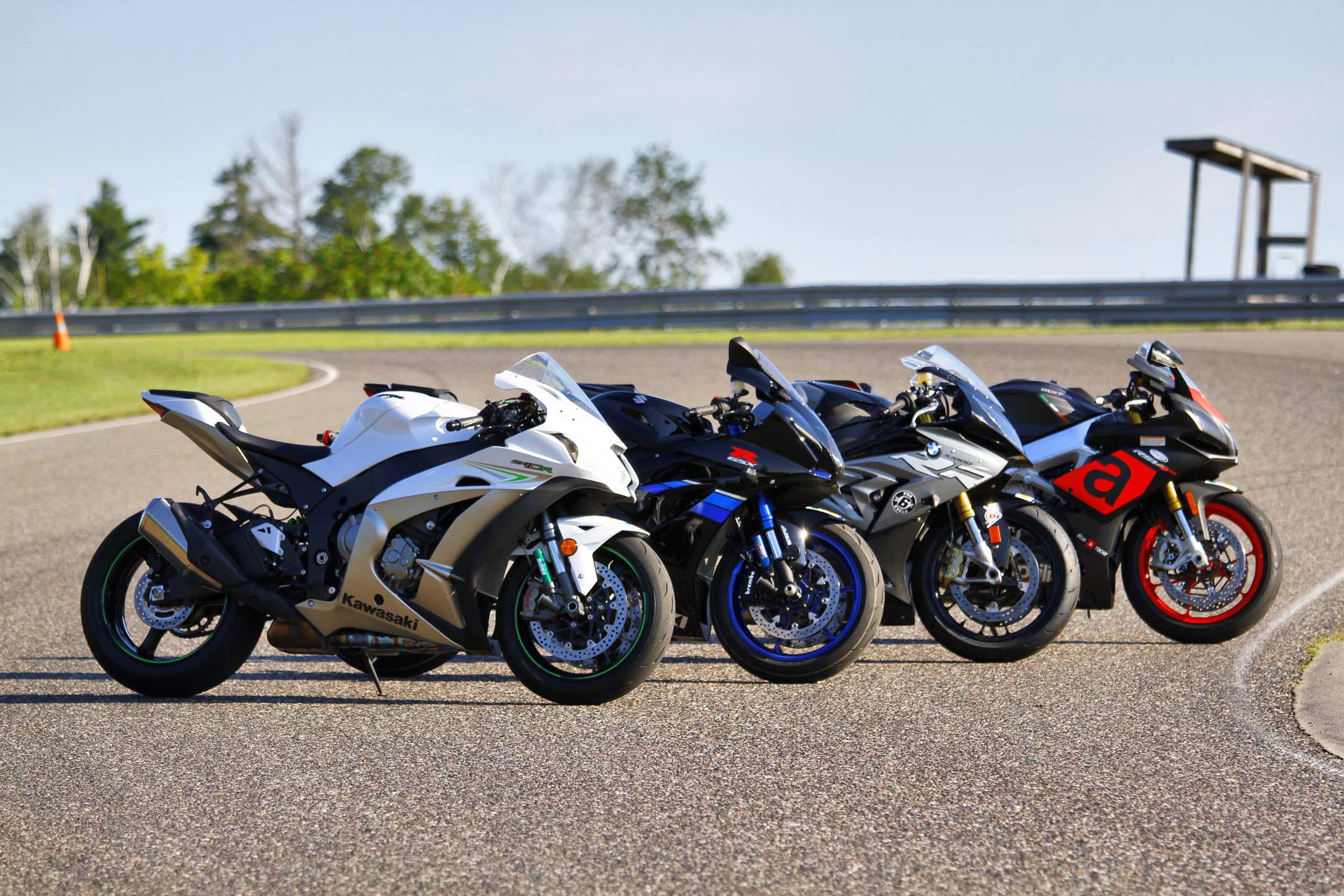 2017 BMW S1000RR, Aprilia RSV4 RR, Suzuki GSX-R1000R, Kawasaki ZX