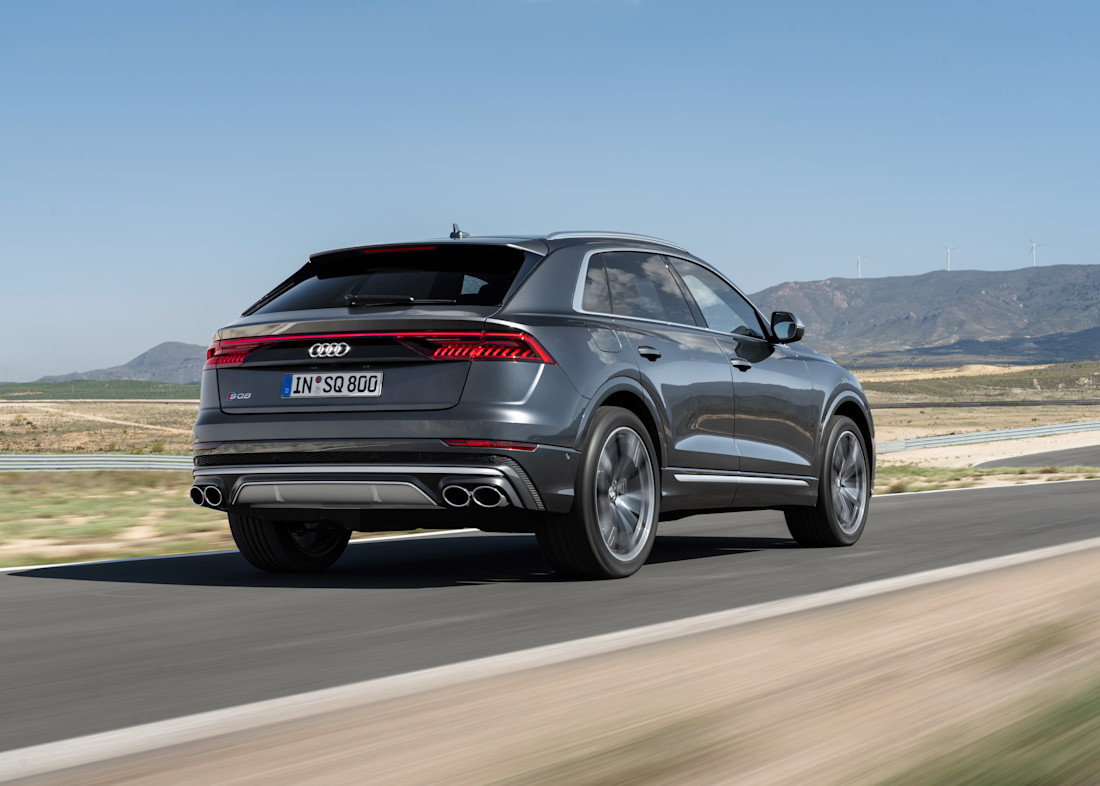 Audi SQ8 TDI (13).jpg