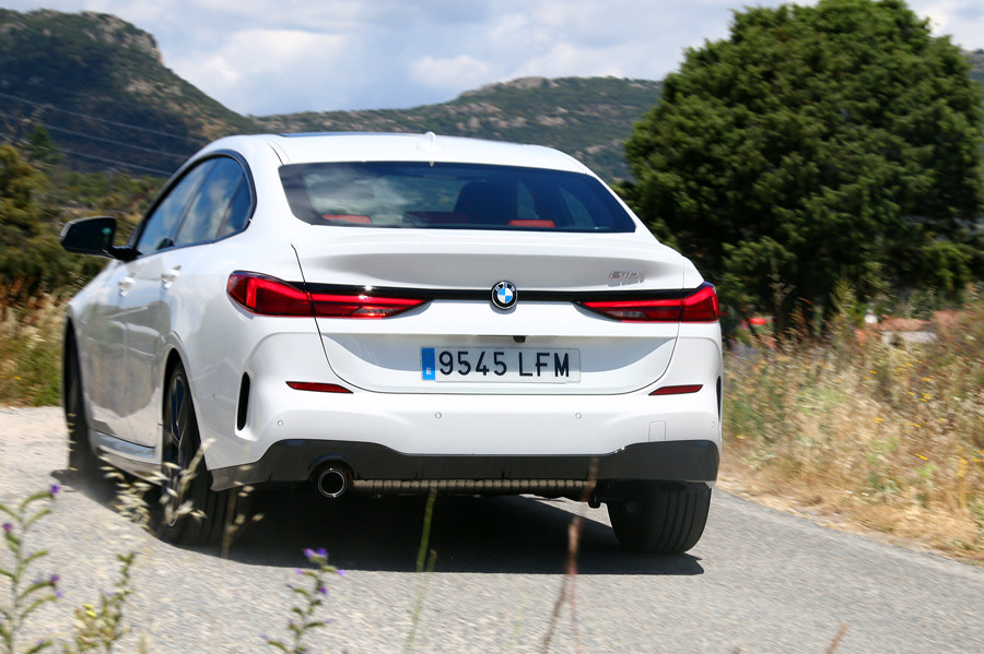 BMW 218i gran coupe (25).JPG