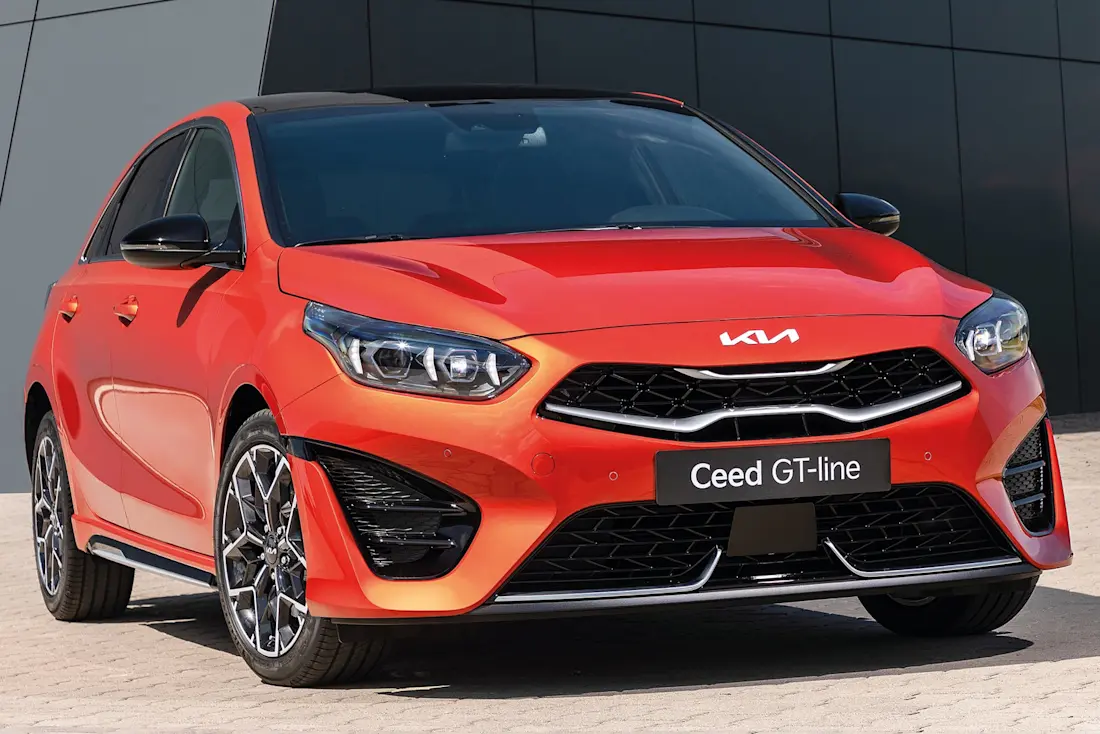 kia-ceed-2024-front2 kia-ceed-2024-front2