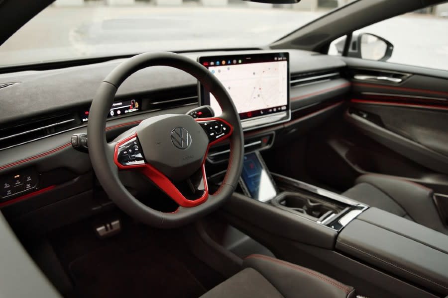 Volkswagen-ID.X_Performance_Concept-2023-1024-04.jpg