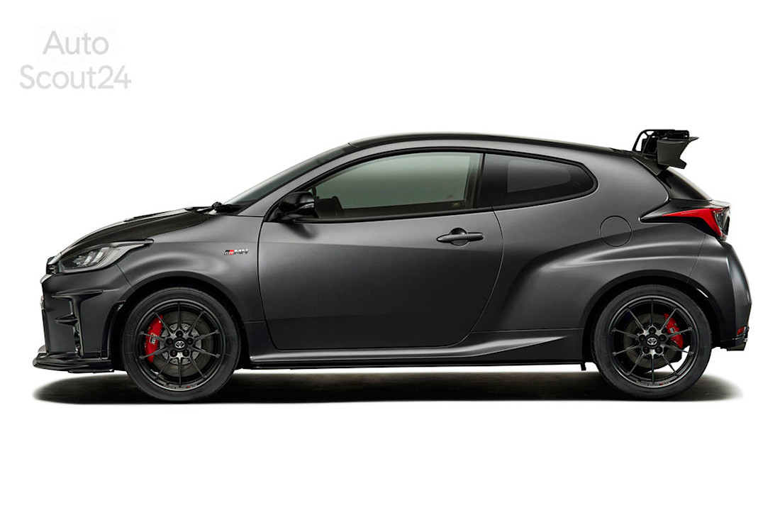 Toyota GRMN Yaris  2022 as24 (5).jpg