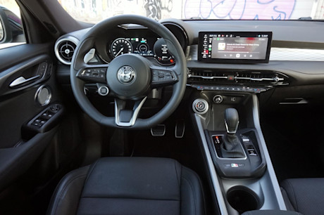 Editorial 2024 alfa romeo tonale veloce phev td 240415 29 jl