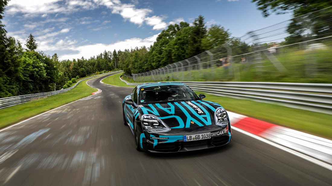 high_taycan_prototype_on_its_way_to_the_schwalbenschwanz_section_nürburgring_nordschleife_2019_porsche_ag.jpg