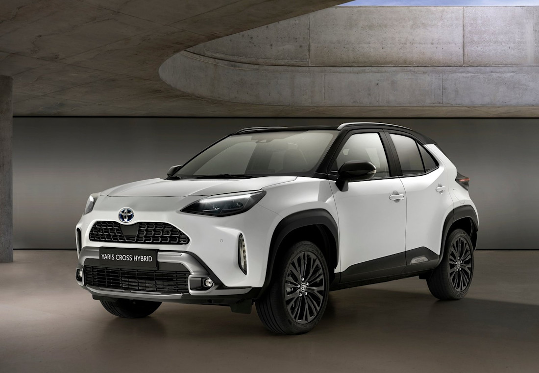 toyota-yaris-cross-front