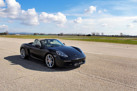 Editorial 00 pb 2017 porsche 718 boxster